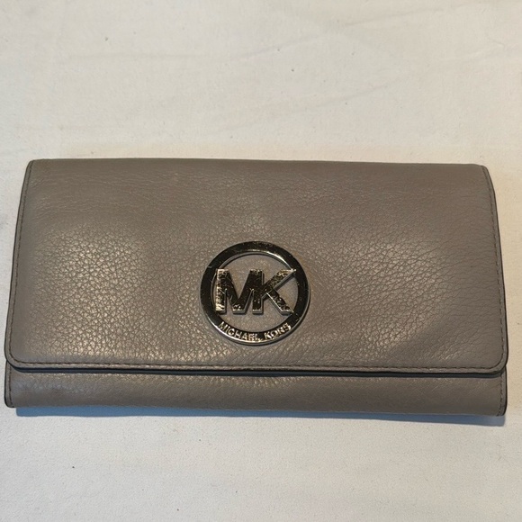 Michael Kors Taupe Wallet with Logo - Picture 3 of 8
